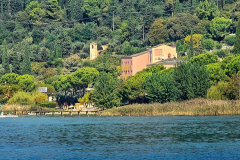 Blick-ueber-den-Gardasee-Italien