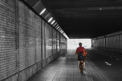 RadfahrerinCeltistunnel_sw