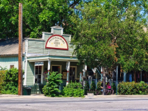 Fredericksburg-Friedrichsburgin-the-Texas-Hill-Country